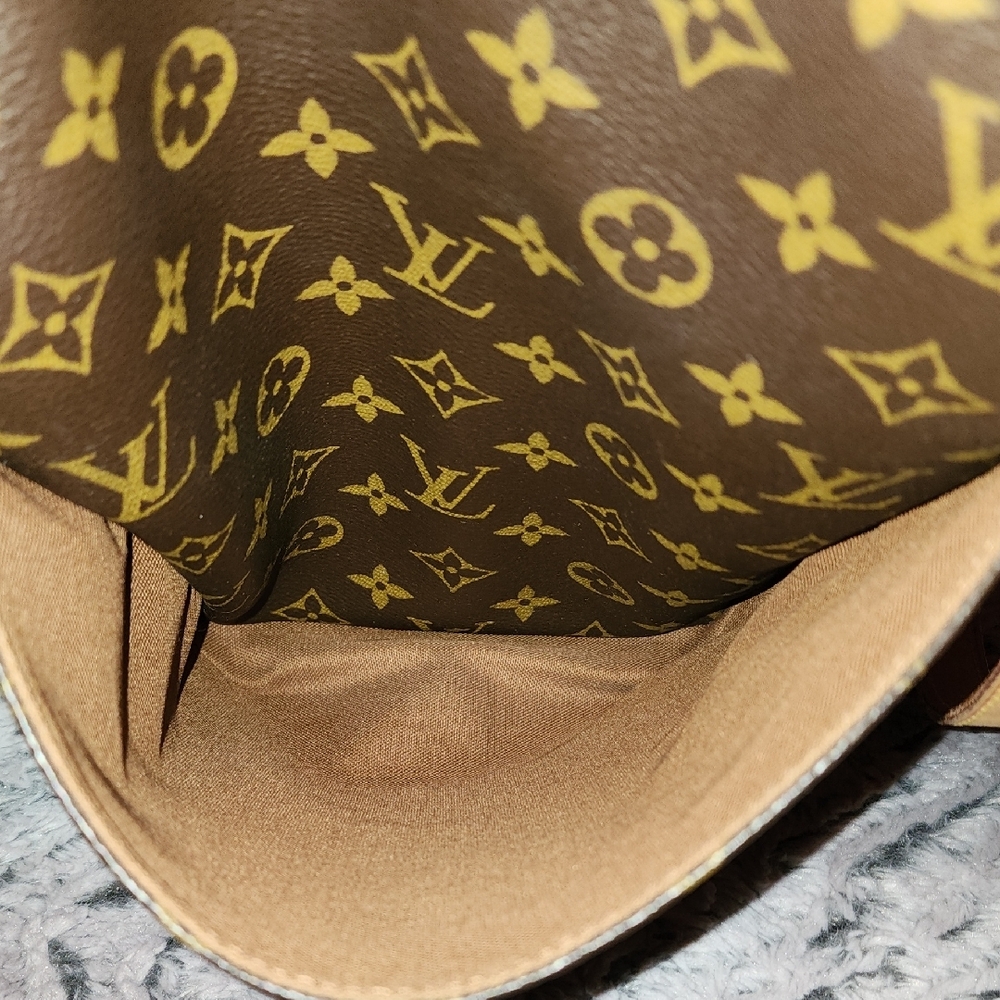 LOUIS VUITTON TOTALLY MM - Picture 16 of 17